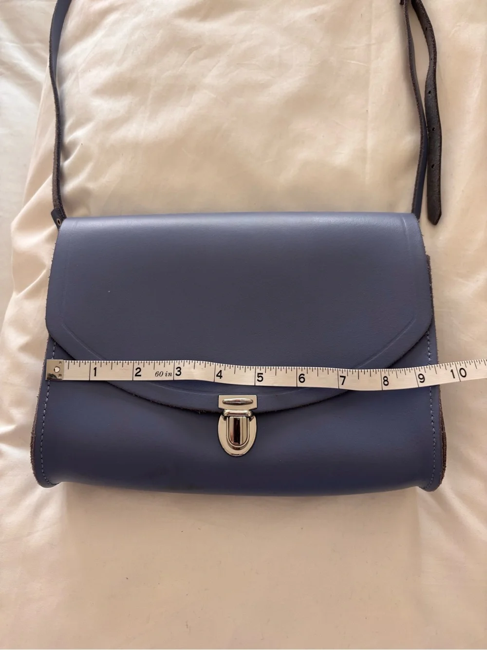 Classic Cambridge SatchelCrossbody Bag, hydrangea blue, mint condition
